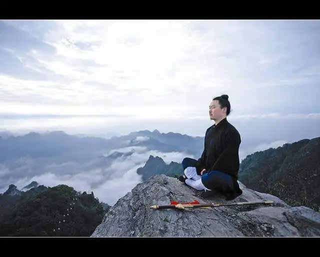 占卜术数是什么意思啊女生_占卜女孩_占卜术的意思